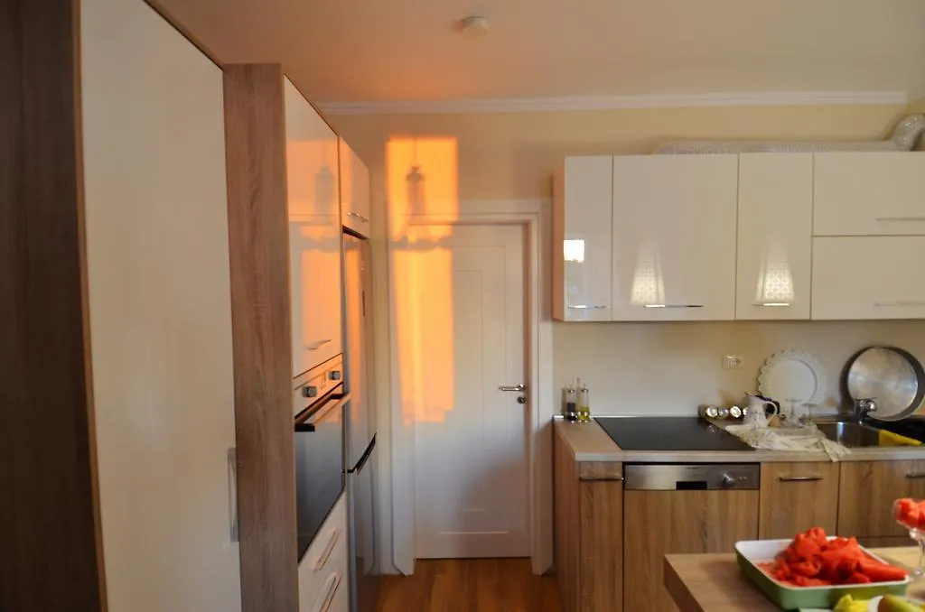 West Beach Apartment ドゥラス